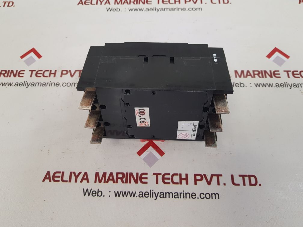 Terasaki xe100ns circuit breaker 30a