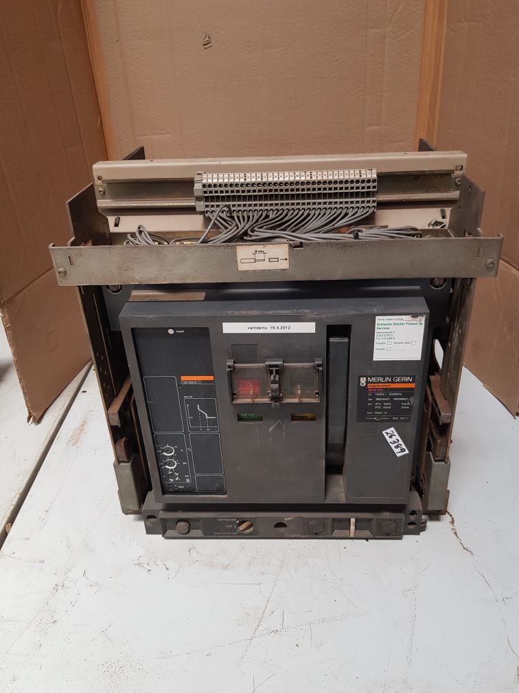 Merlin gerin m16 h1 circuit breaker