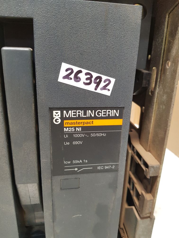 Merlin gerin masterpact m25 nI circuit breaker