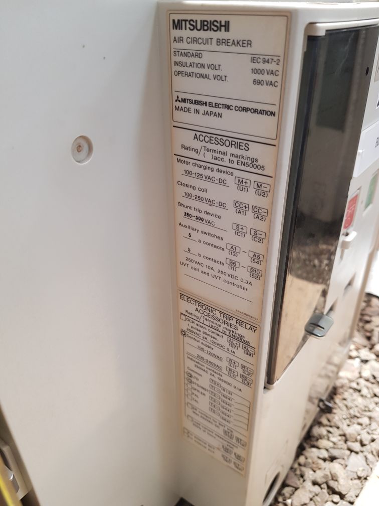 Mitsubishi ae3200-ss air circuit breaker