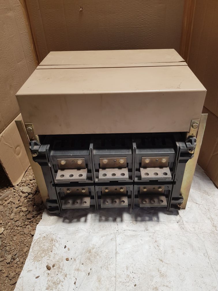 Merlin gerin masterpact m16 h1 circuit breaker