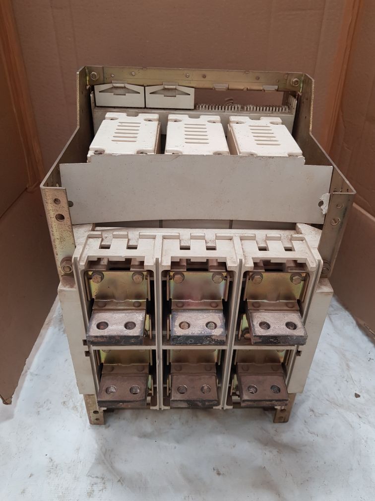 Siemens 3wn6371-0wa58-3ka3 circuit breaker 316121625