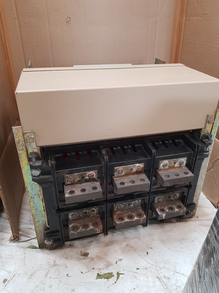 Merlin gerin masterpact m20 h2 circuit breaker str 38 s