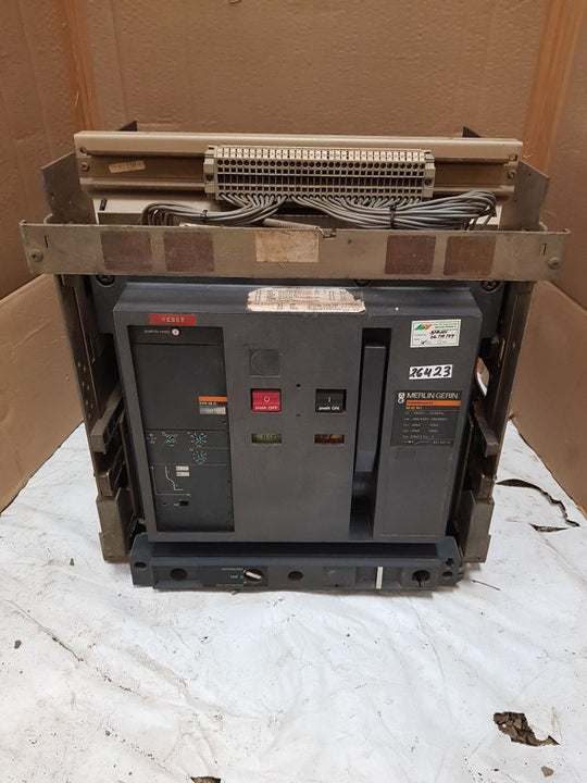 Merlin gerin masterpact m16 n1 circuit breaker str 28 d