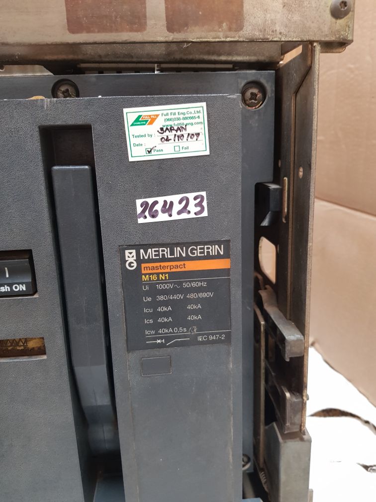 Merlin gerin masterpact m16 n1 circuit breaker str 28 d