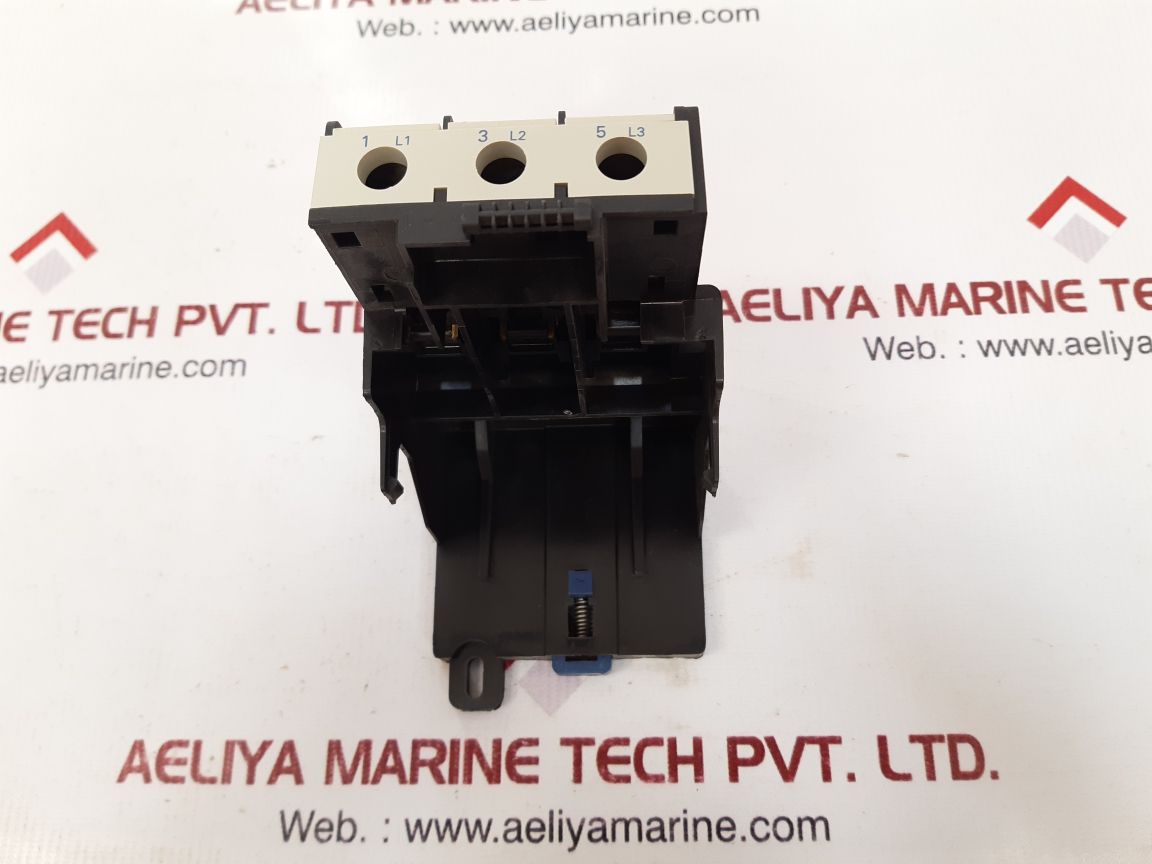 Telemecanique la7-d3064 thermal overload relay terminal block