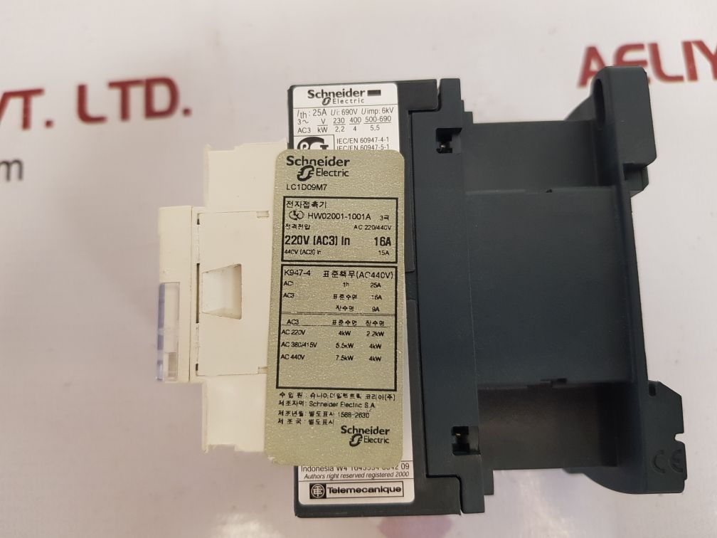 Schneider/telemecanique lc1 d09 contactor relay 
