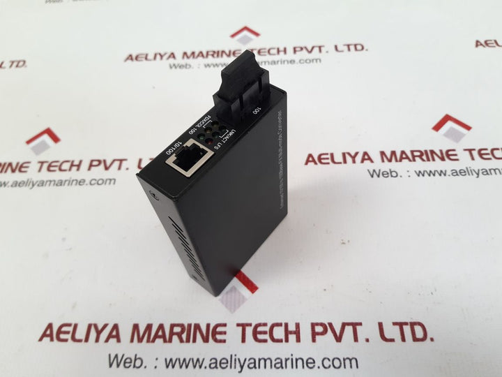 Enhanced 10/100 to 100base-fx multi- mode converter with Oem ads0128-w120100
