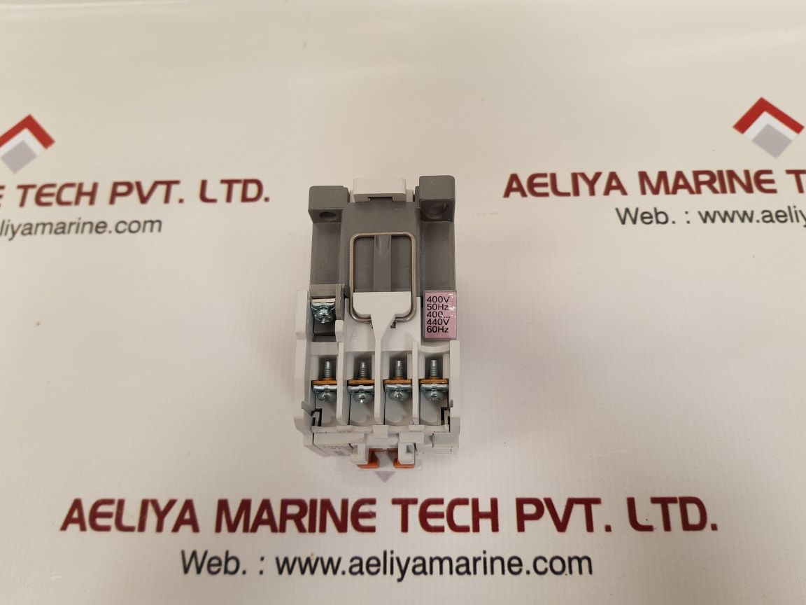 Hyundai hmx 31 control relay 400...440v 60hz New 
