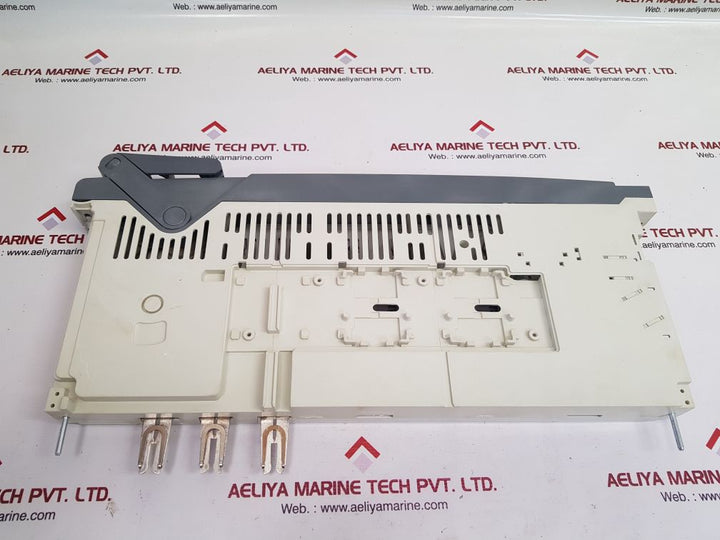 Abb xr00 cable shroud xrm100bs
