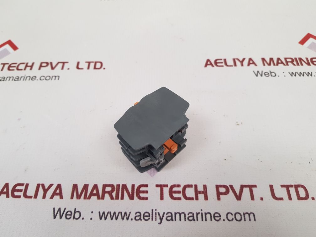 Hyundai uab 13 aux. contact block