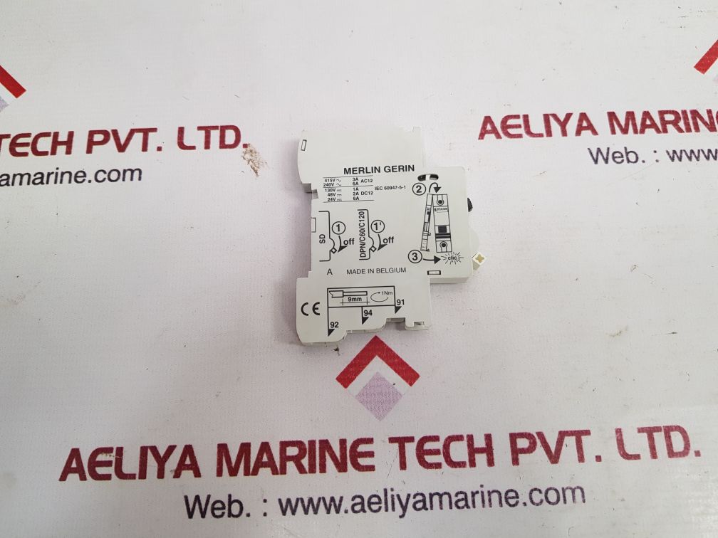 Merlin gerin sd 26927 multi9 alarm switch
