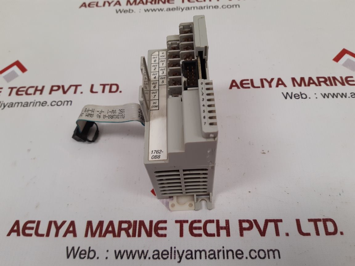 Allen-bradley 1762-ob8 digital output module ser.a rev.b
