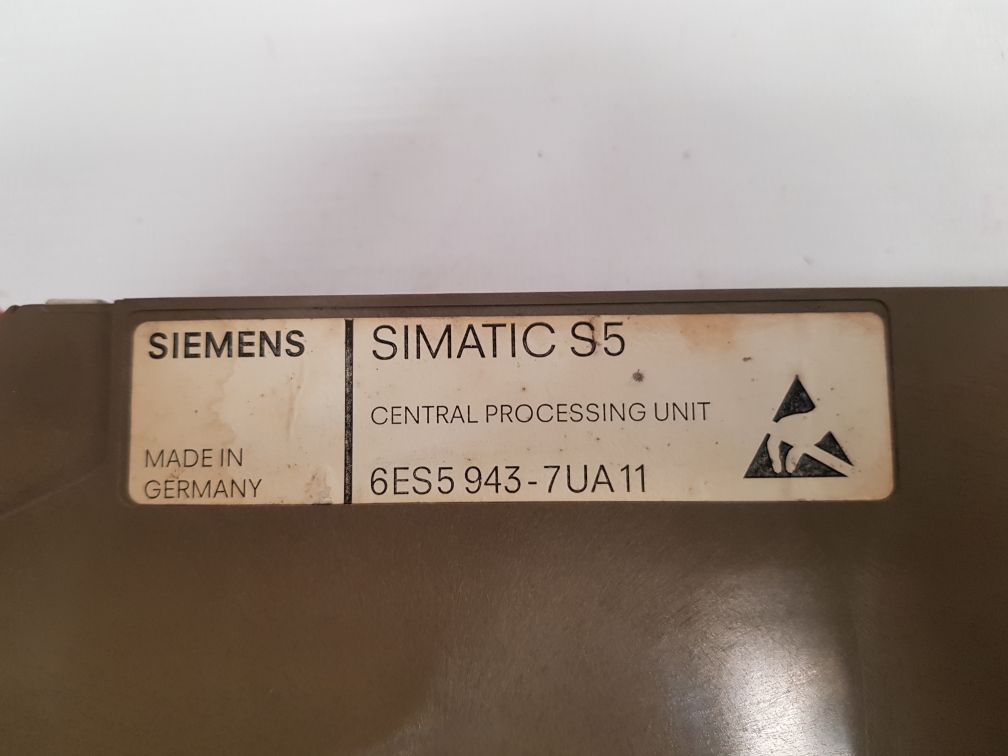 Siemens 6es5 943-7ua11 central processing unit cpu943
