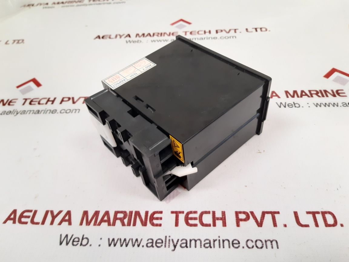 Deesys d3e-p42 motor protective relay New 