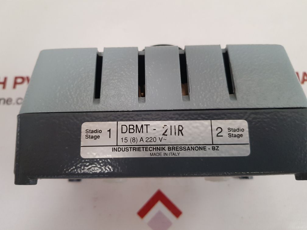 Industrie Technik Dbmt-211R Room Multi-stage Thermostat