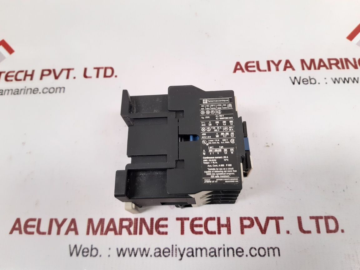 Telemecanique Lc1 D1210B7 Contactor
