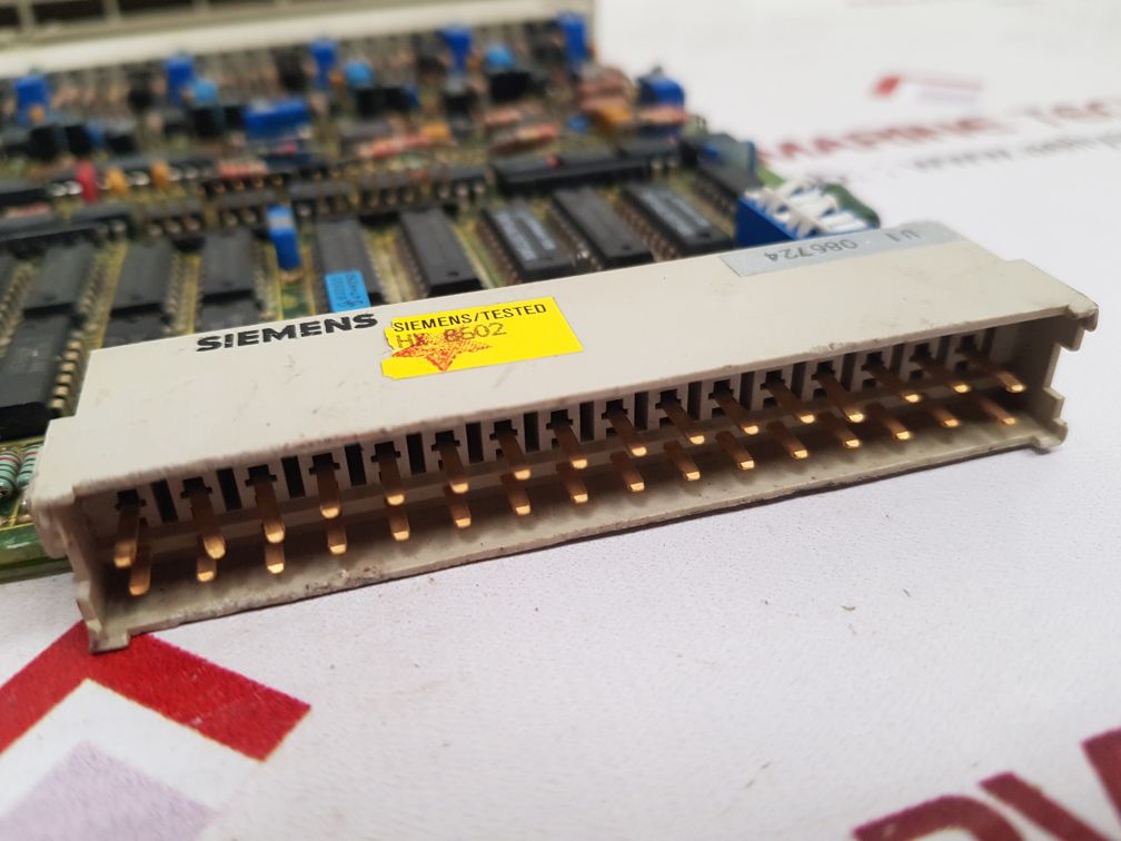 Siemens 6Es5470-4Uc11 Analog Output Module