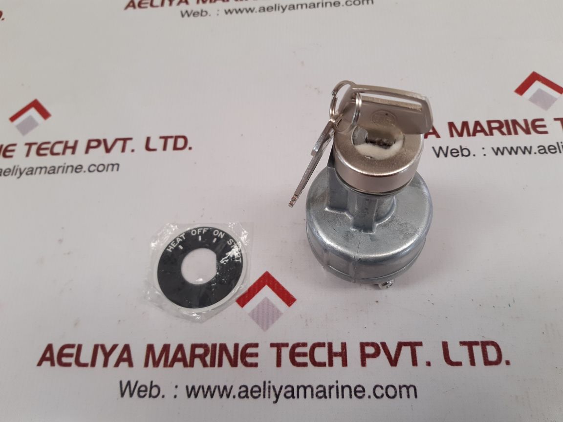 Daihatsu Diesel M700101110Z Starter Switch & Key Set