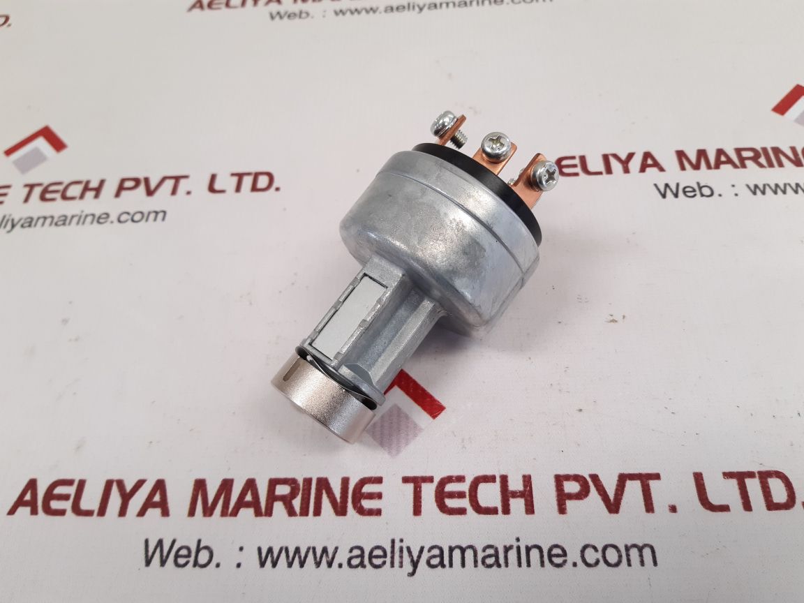 Daihatsu Diesel M700101110Z Starter Switch & Key Set