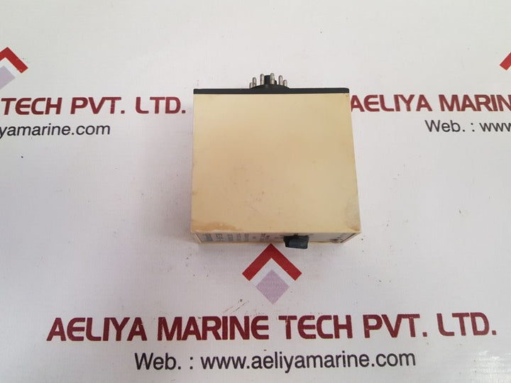 Electromatic sam205 220 timer relay 3-60 sec.