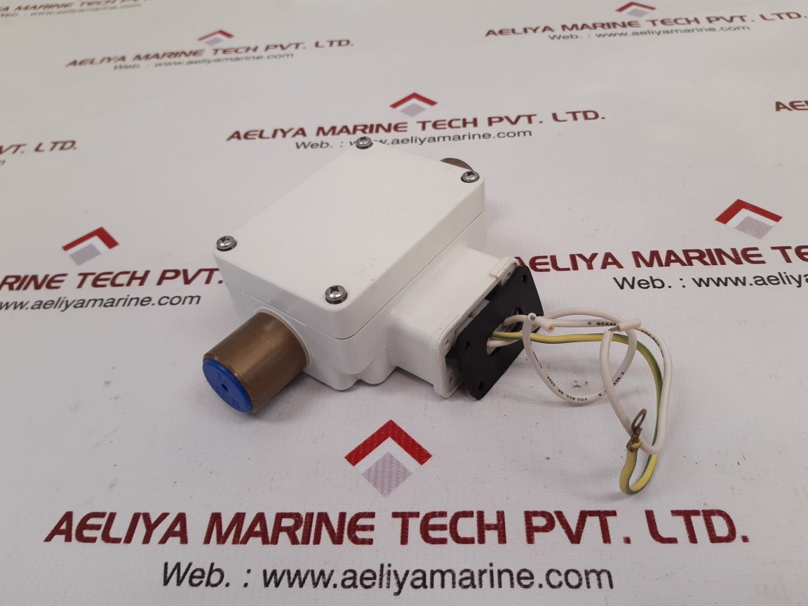 8100470100 insert for cable screw