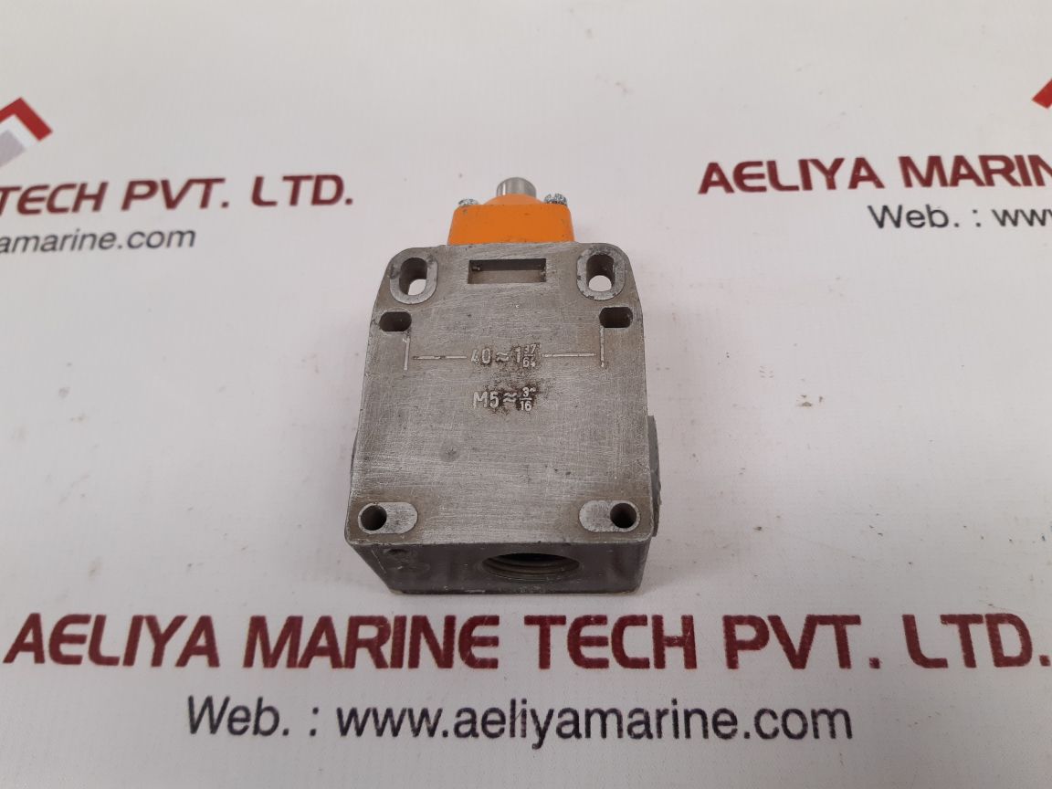 Siemens 3se3 100-0d limit switch 