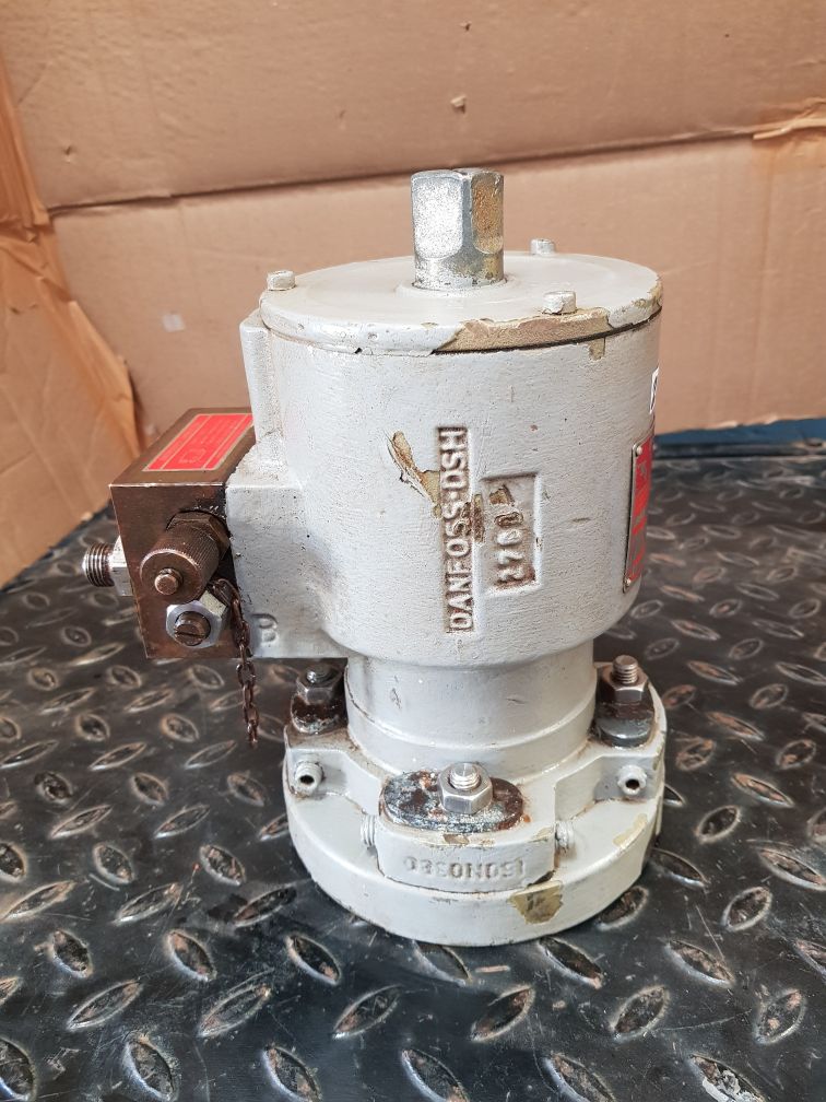 Danfoss brc 012-a1 hydraulic double acting balanced rotary actuator