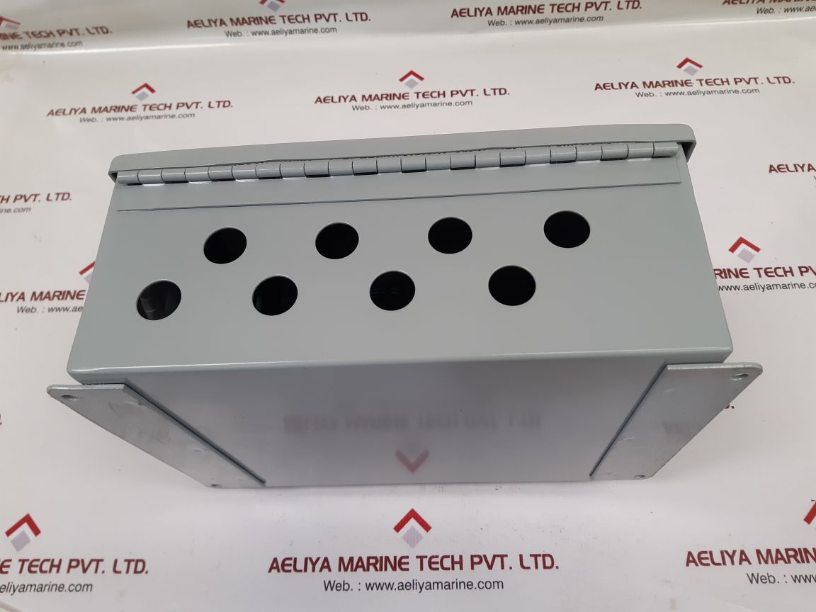 Wilson walton cf-pwr-400 four output power supply