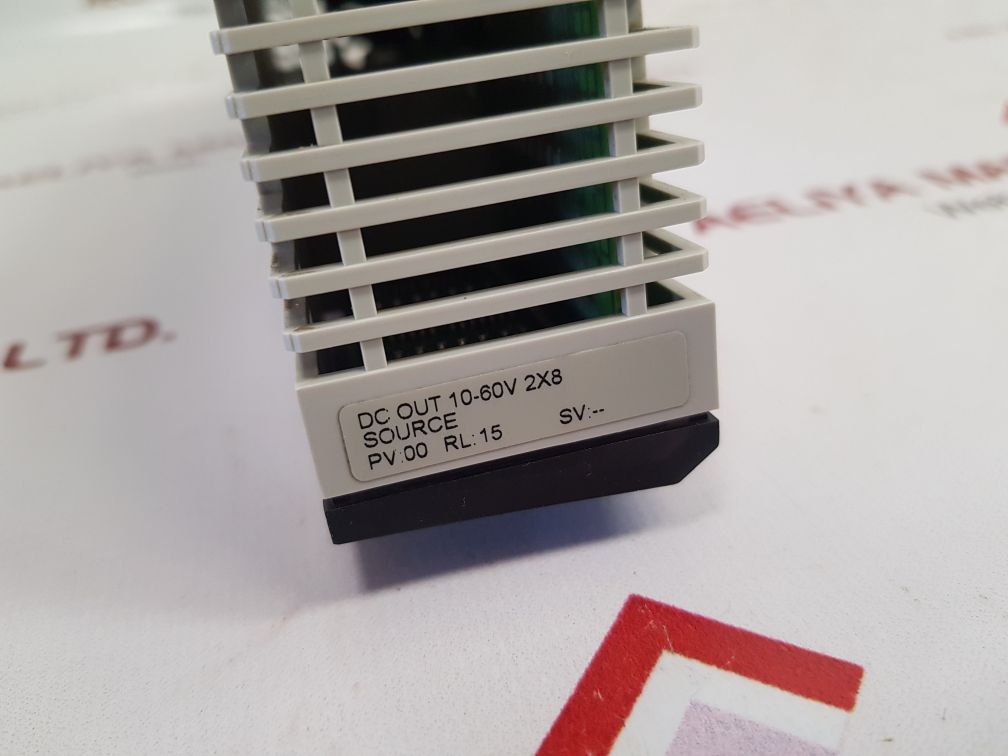 Schneider 140 ddo 843 00 output card
