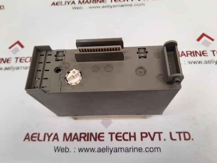 Siemens 6es5 422-8ma11 digital input module new

