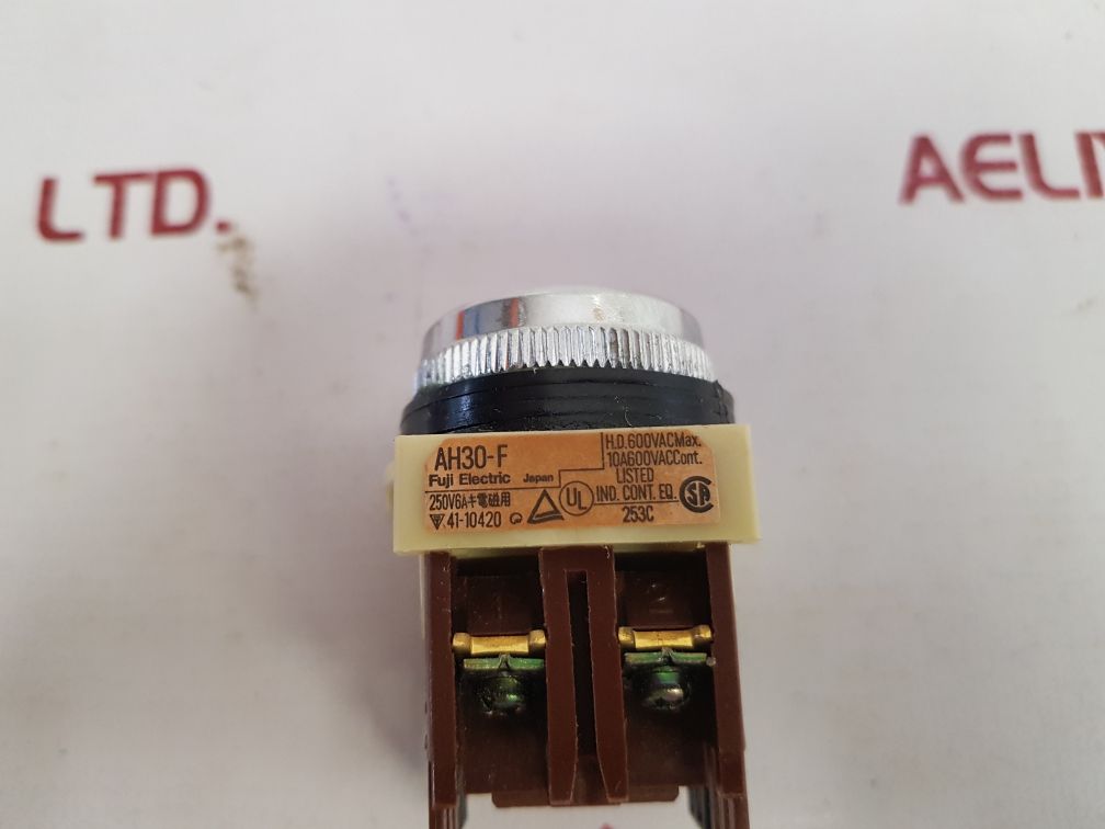 Fuji electric ah30-f command switch New

