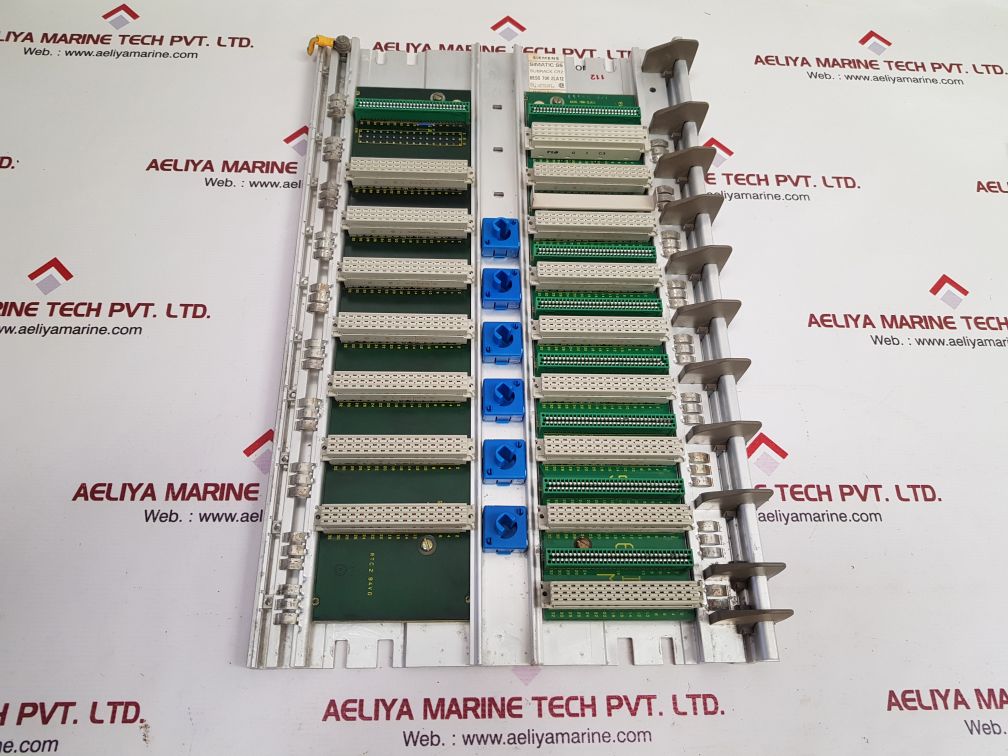 Siemens 6es5 700 2la12 simatic s5  subrack cr2
