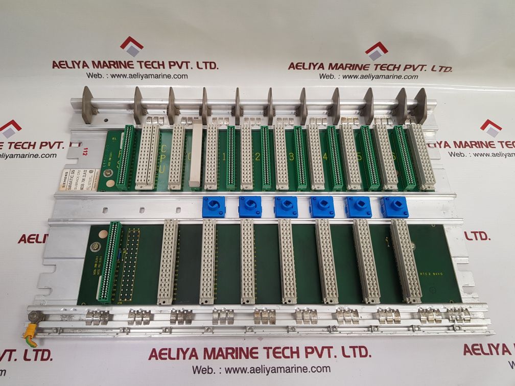 Siemens 6es5 700 2la12 simatic s5  subrack cr2
