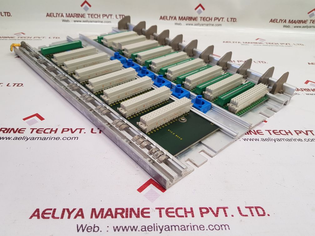 Siemens 6es5 700 2la12 simatic s5  subrack cr2
