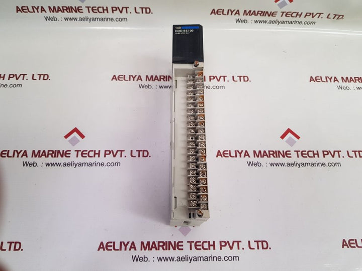 Schneider electric 140ddo84300 input module
