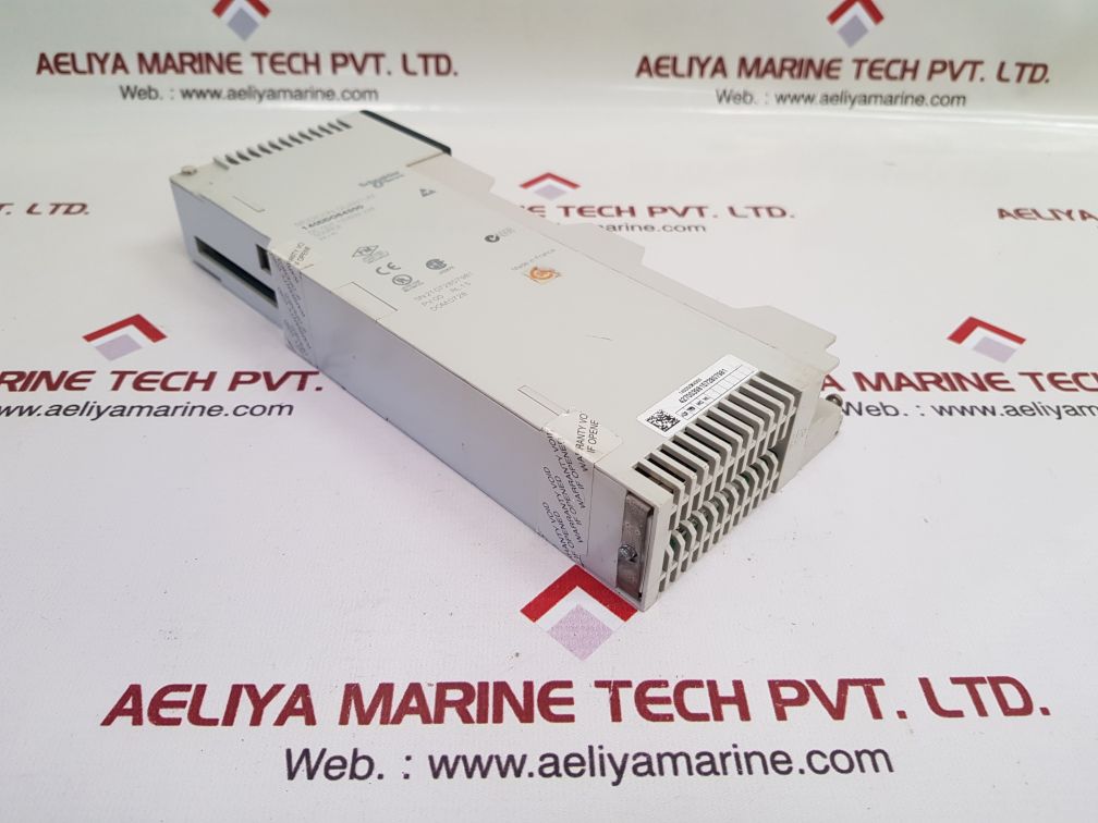 Schneider electric 140ddo84300 input module
