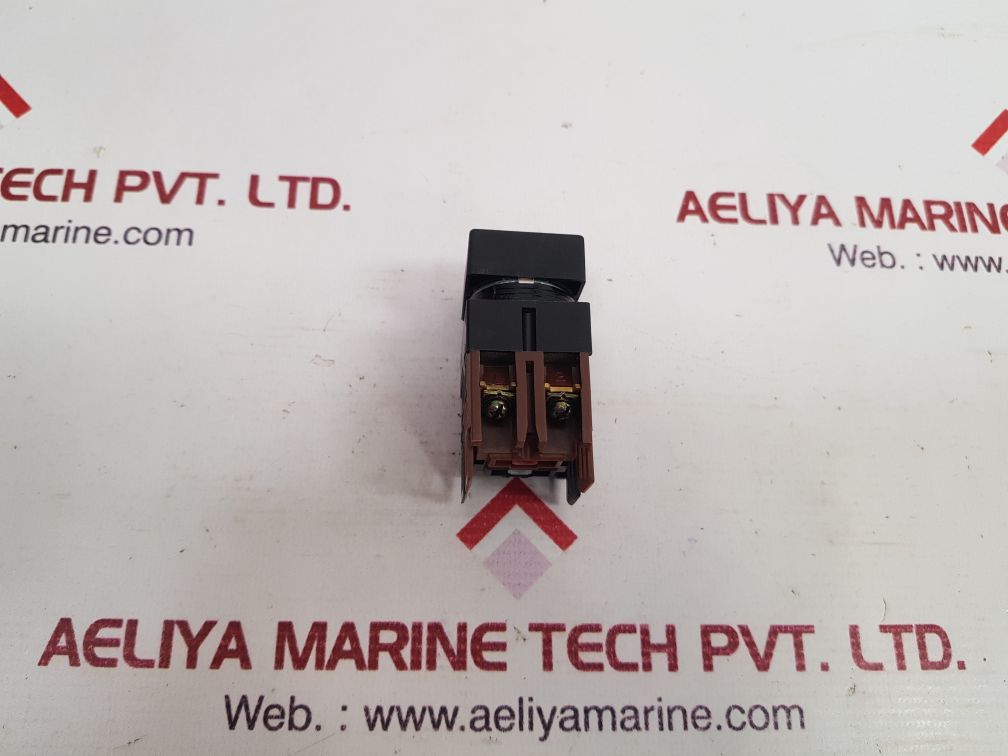 Fuji Electric Ah22-f Command Switch Push Button
