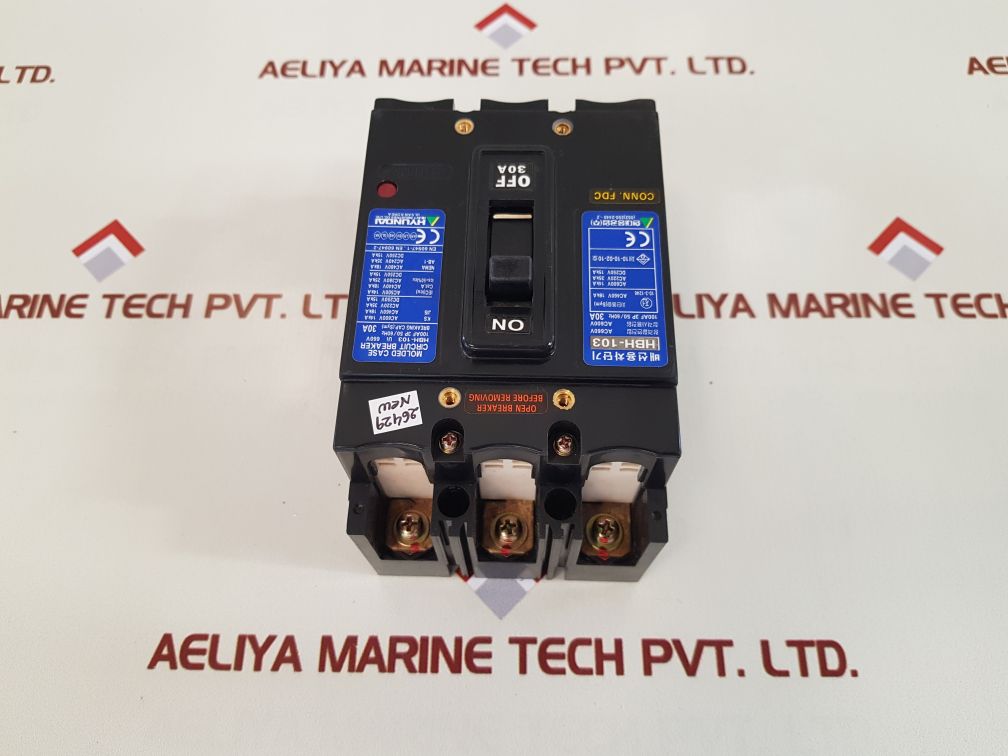 Hyundai hbh-103 molded case circuit breaker 30a