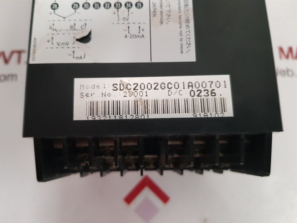 Yamatake Sdc200 Temperature Controller Sdc2002Gc01A00701