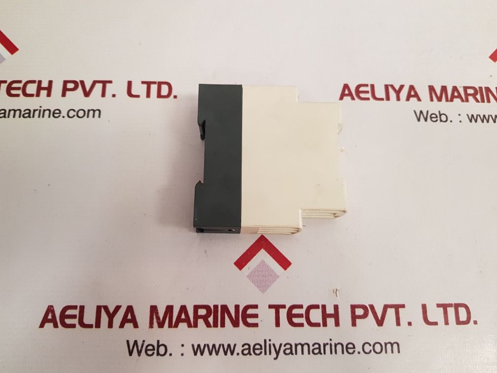 Telemecanique/Schneider Re7Cv11Bu Time Relay New