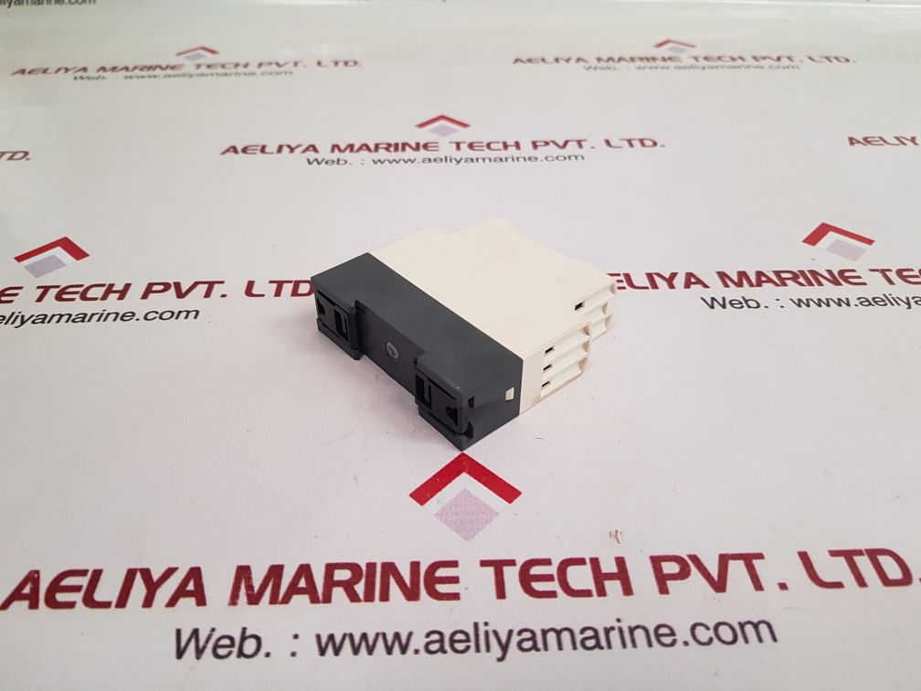 Telemecanique/Schneider Re7Cv11Bu Time Relay New