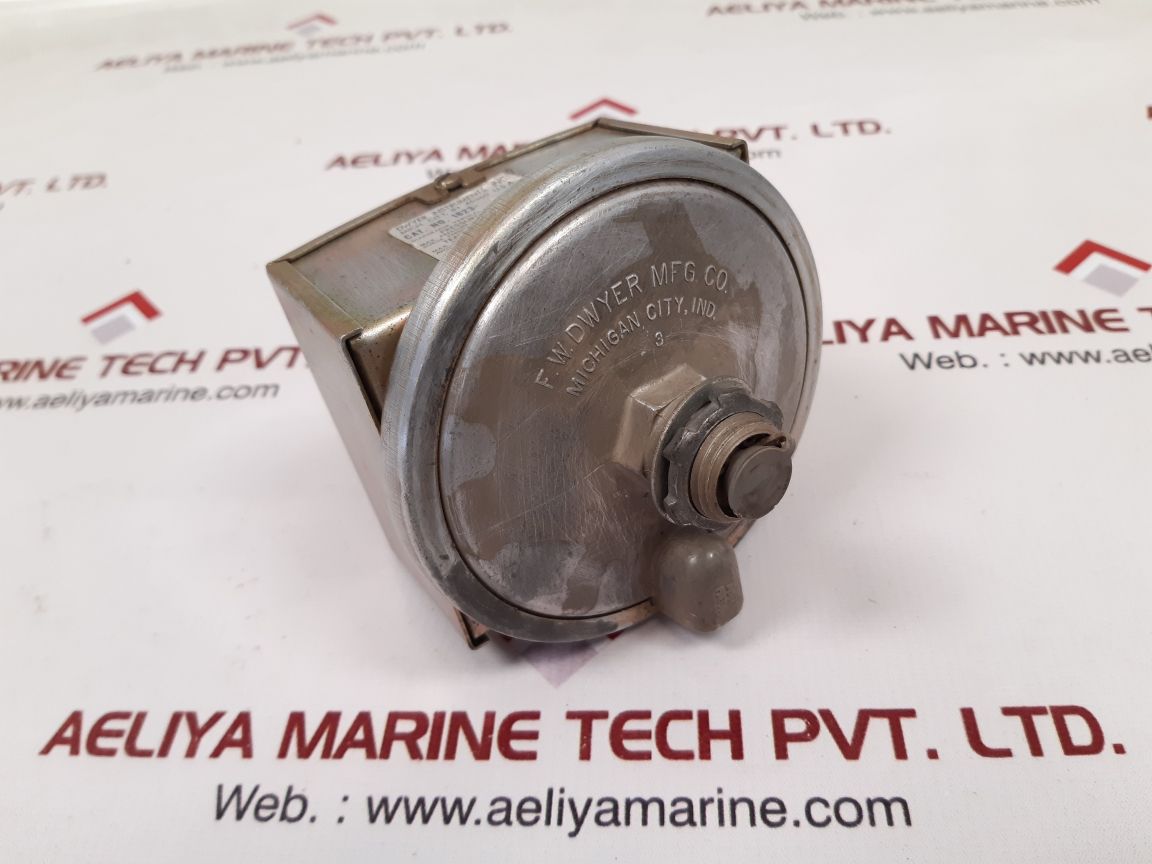 Dwyer 1823 pressure switch