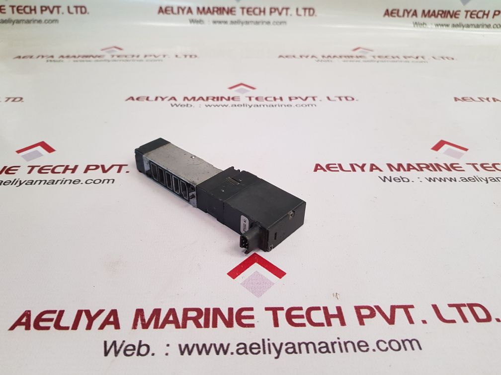 Festo mt2h-5/2-4,0-l-s-vi b solenoid valve