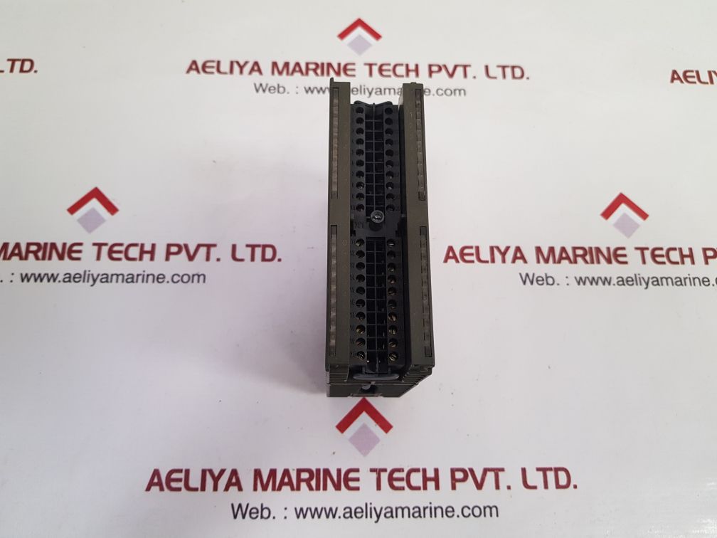 Siemens Simatic S7 6Es7 322-1Bl00-0Aa0 Output Module Used