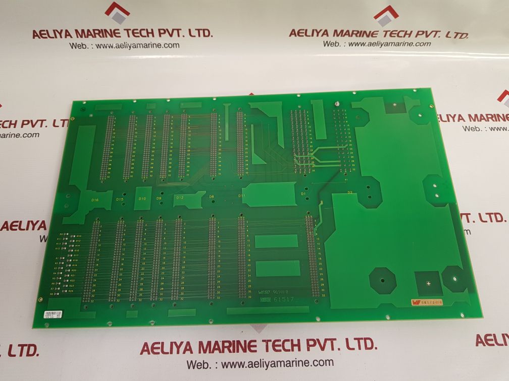 Siemens 16 31 535 x1989 d100 e4 pcb card 
