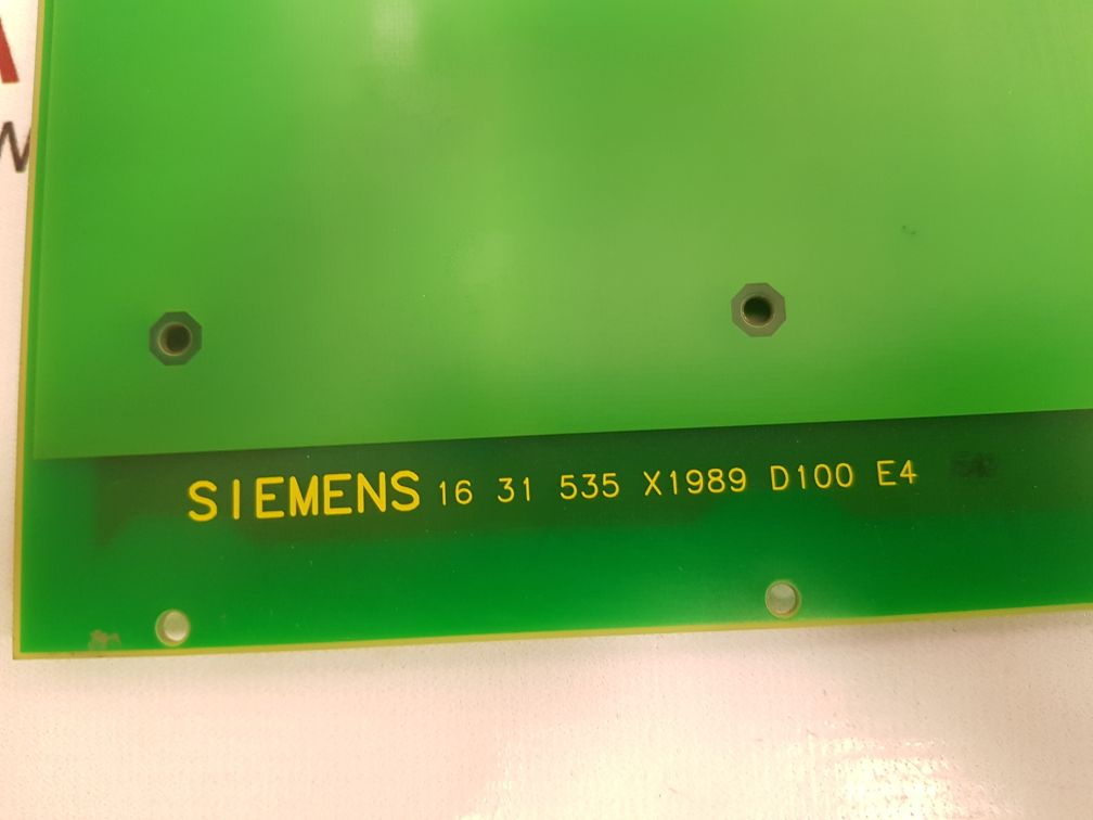 Siemens 16 31 535 x1989 d100 e4 pcb card 

