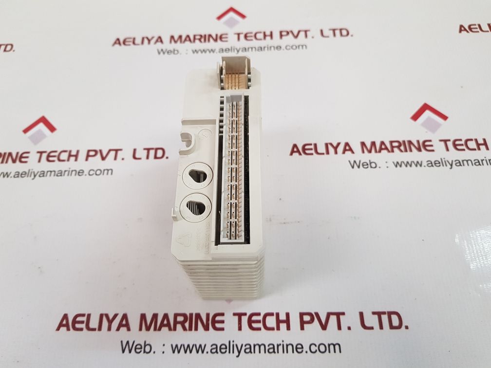 Abb do810 digital output module 3bse008510r1 pr:d