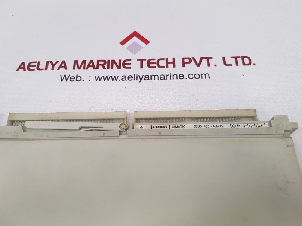Siemens 6Es5 430-4Ua11 Digital Input Unit
