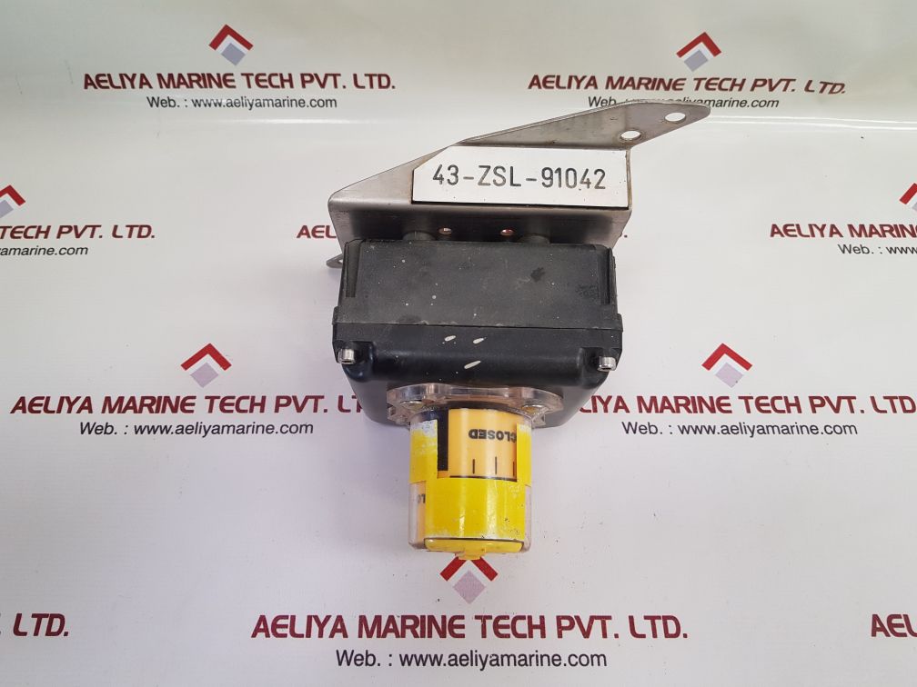 Westlock controls 3449-by-00-22wb-000 beacon position monitor 
